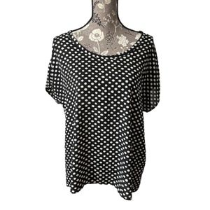 everleigh Women' Medium Black & White Polka Dot Pullover Short Sleeve Blouse Top